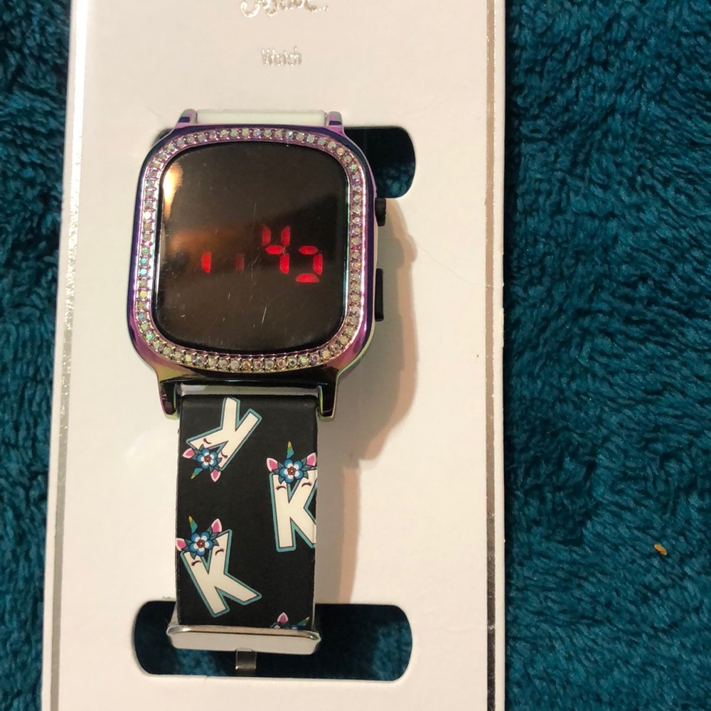 Digital watch - Picture 2 of 2
